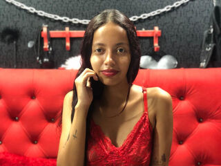 LuisaCox's 1-on-1 live cam shows Profile Image